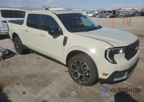 2025 Ford Maverick Lariat z USA, uszkodzony, nr VIN 3FTTW8SA4SRB06700